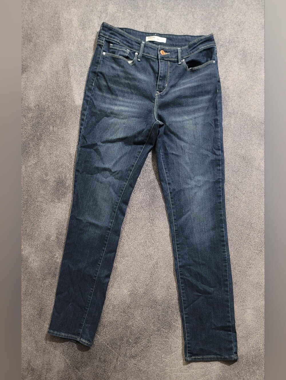 SIGNATURE by Levi Strauss Mid-Rise Straight Blue Jeans Women Size 8 Long W29 L34